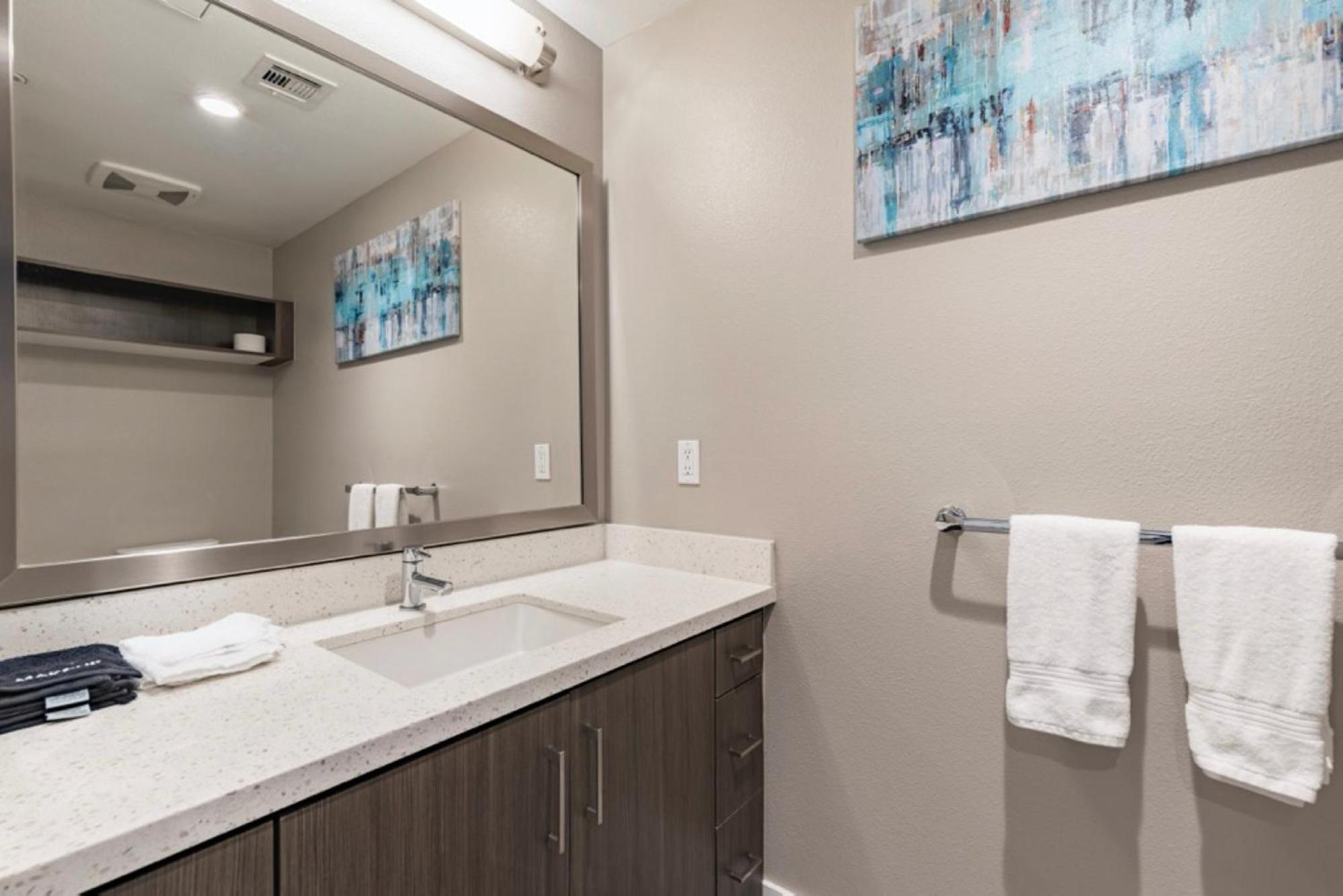 2 Bedroom New Luxury Apt West Hollywood Na Appartement